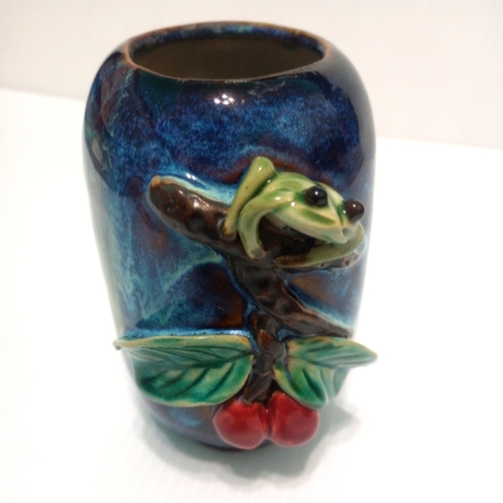 Vintage Drip Glaze Frog on Olive Branch Vase - Picture 2 of 9